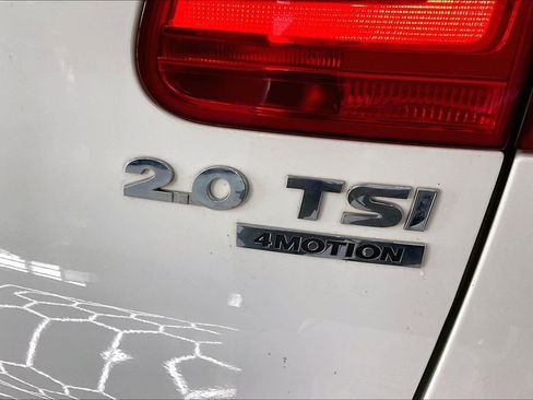 Used 2013 Volkswagen Tiguan SEL image 23