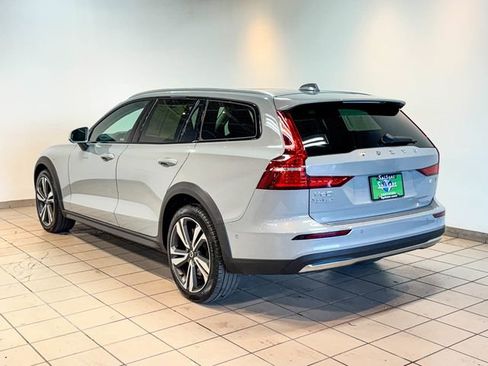 Used 2024 Volvo V60 B5 Cross Country Plus w/ Protection Package Premier image 11