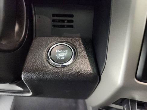 Used 2021 Ford F250 Lariat w/ Lariat Ultimate Package image 24