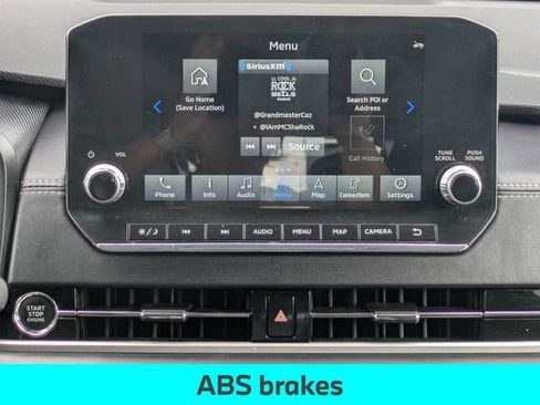 Used 2024 Mitsubishi Outlander SE FWD image 23