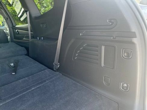 Used 2025 Buick Enclave Sport Touring FWD image 60