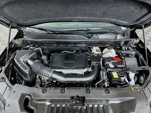 Used 2025 Chevrolet Blazer LT image 31