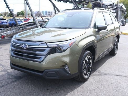 Used 2025 Subaru Forester Premium image 10