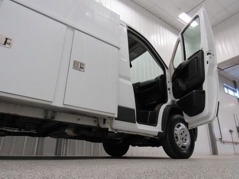 Used 2016 RAM ProMaster 2500 w/ Premium Appearance Group image 34