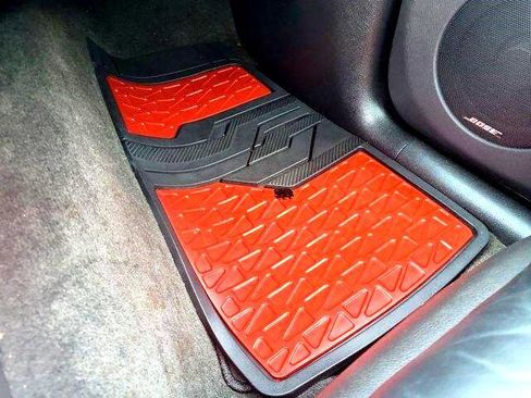 Used 2003 Chevrolet SSR w/ Preferred Equipment Group image 30