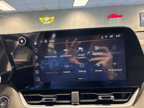 New 2026 Chevrolet Equinox LT w/ Convenience Package II FWD image 28