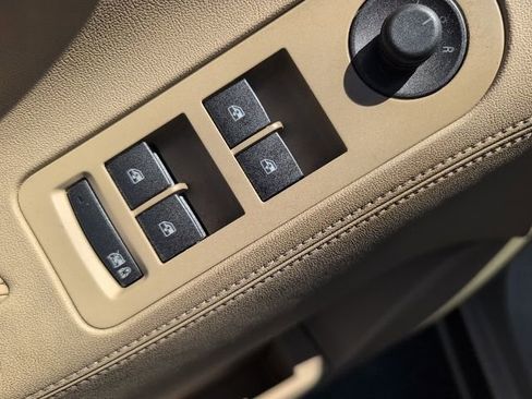 Used 2012 Buick LaCrosse Convenience FWD image 13