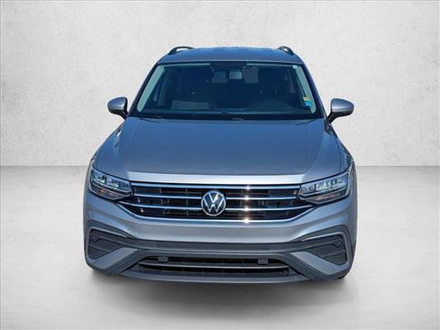 Used 2022 Volkswagen Tiguan S FWD image 2