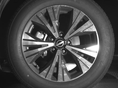 Used 2023 Nissan Rogue SV FWD image 12