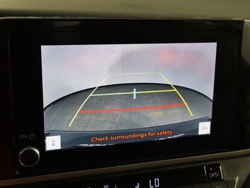 Used 2025 Toyota Camry LE FWD image 32