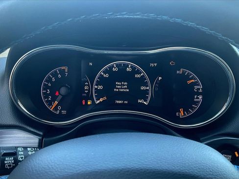 Used 2019 Jeep Grand Cherokee Laredo image 20