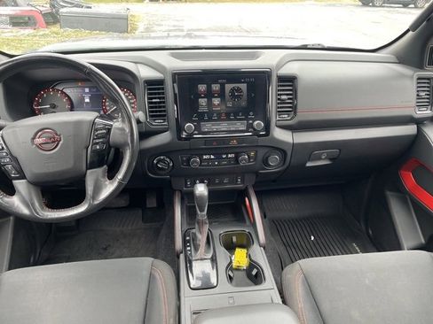 Used 2022 Nissan Frontier PRO-4X image 3