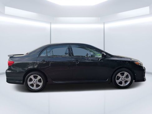 Used 2012 Toyota Corolla S FWD image 2