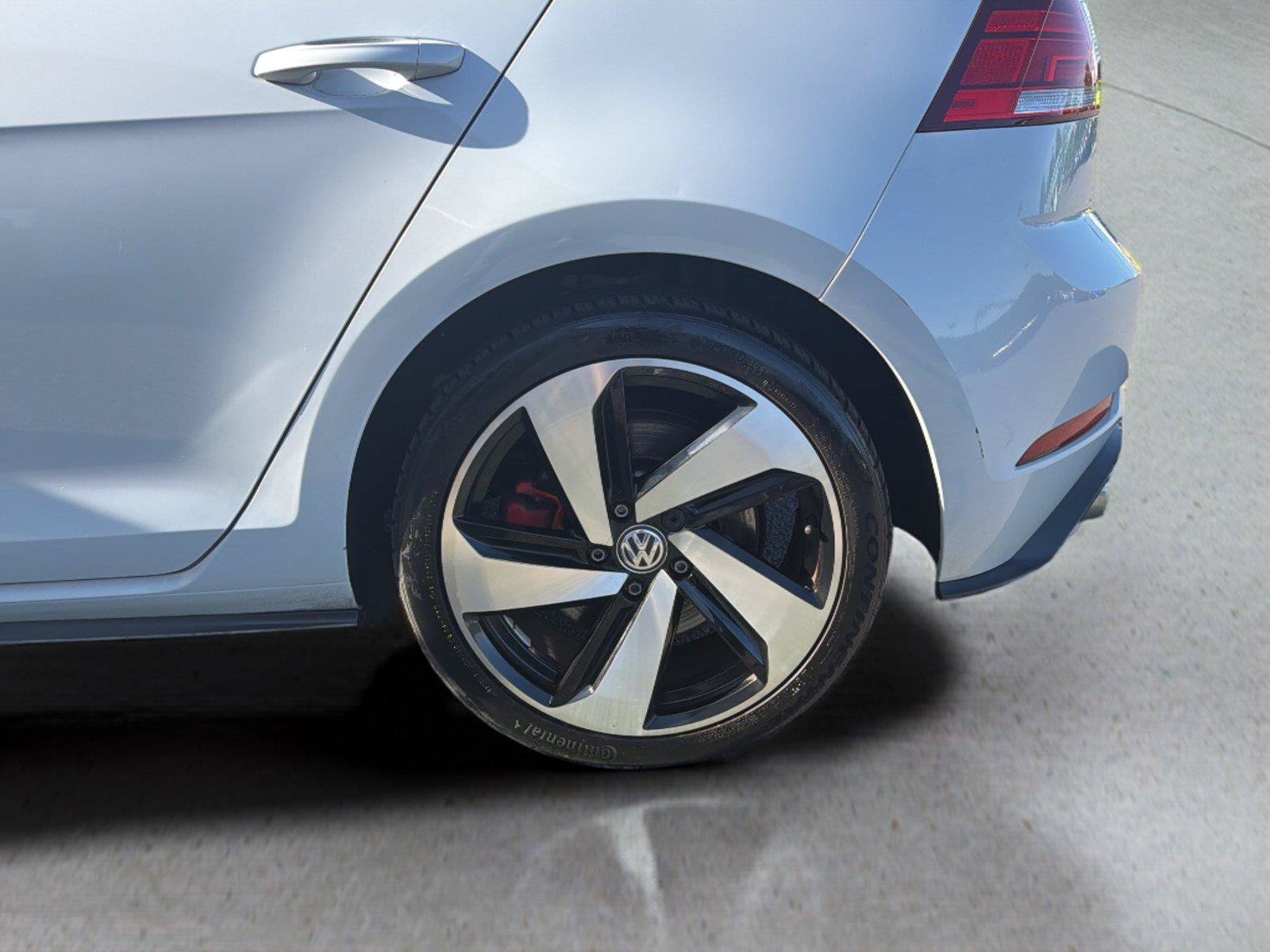 Used 2020 Volkswagen GTI S FWD image 40