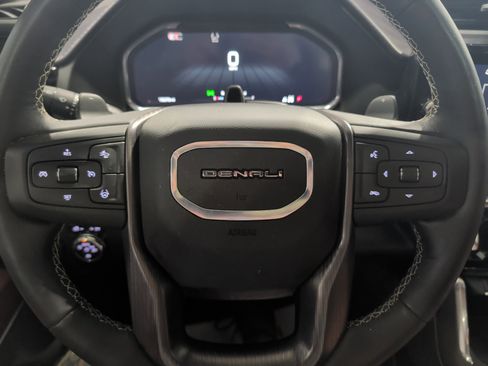 Used 2026 GMC Sierra 1500 Denali Ultimate AWD/4WD image 9
