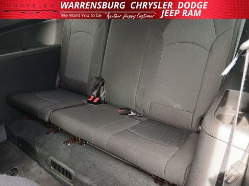 Used 2016 Chevrolet Traverse LT w/ Style and Technology Package image 15