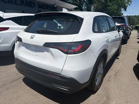 Used 2023 Honda HR-V LX image 6