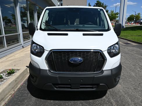 Used 2024 Ford Transit 250 Low Roof w/ Exterior Upgrade Package RWD image 3