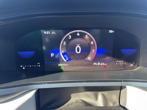 Used 2022 Volkswagen Taos SE image 19