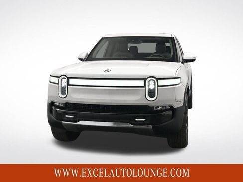 Used 2023 Rivian R1T Adventure image 9