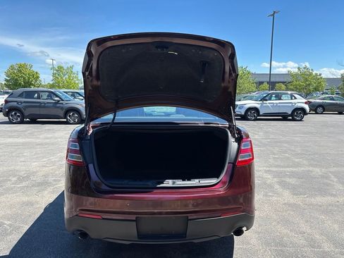 Used 2018 Ford Taurus SHO AWD/4WD image 14