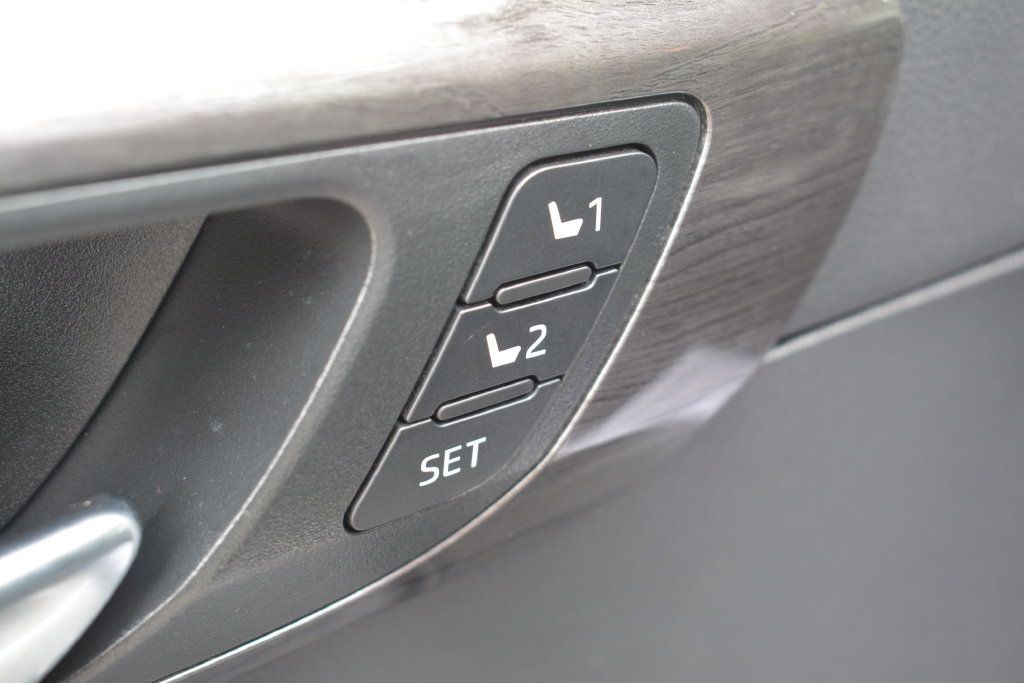 Used 2021 Toyota Highlander Platinum AWD/4WD image 8
