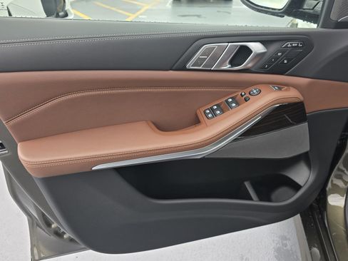 New 2026 BMW X7 xDrive40i w/ M Sport Package image 17