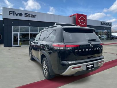 Used 2024 Nissan Pathfinder SL