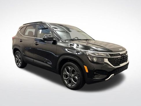 Certified 2024 Kia Seltos S AWD/4WD image 3