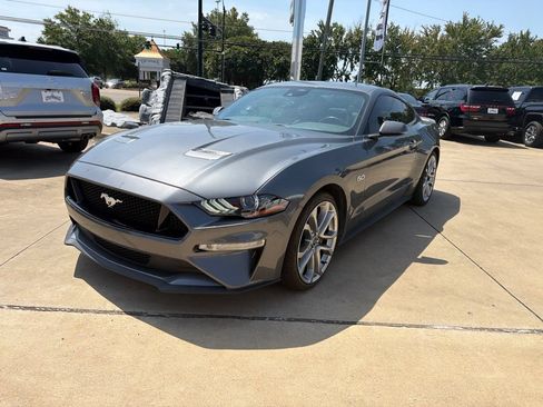 Used 2021 Ford Mustang GT Premium w/ Equipment Group 401A RWD image 4