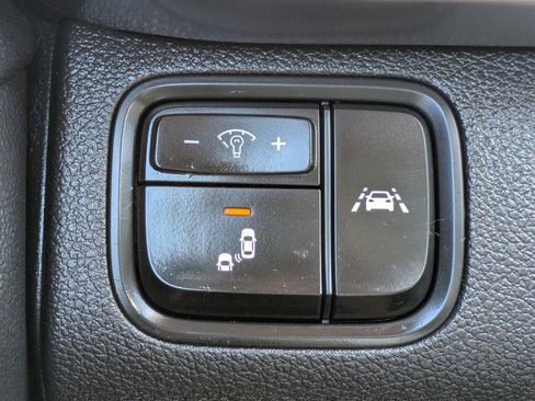 Used 2020 Kia Optima S FWD image 17