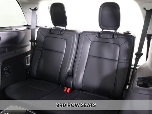 Used 2025 Lincoln Aviator Reserve w/ Equipment Group 201A AWD/4WD image 12