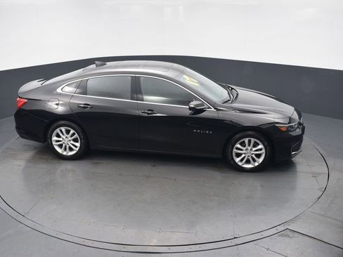 Used 2017 Chevrolet Malibu LT image 42