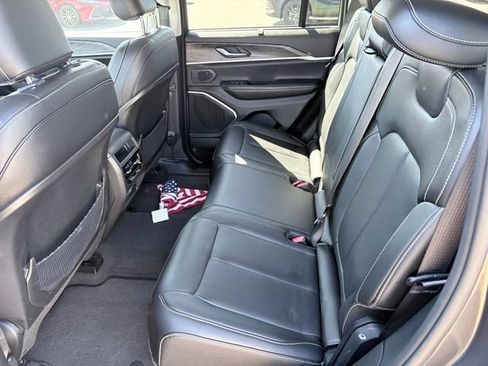 Used 2023 Jeep Grand Cherokee 4WD 4xe w/ Luxury Tech Group II image 9