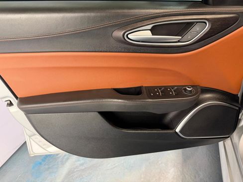 Used 2020 Alfa Romeo Giulia Ti w/ Nero Edizione RWD image 11