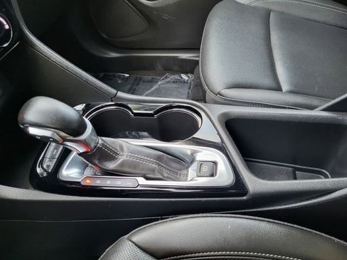 Used 2024 Buick Encore GX Sport Touring image 24