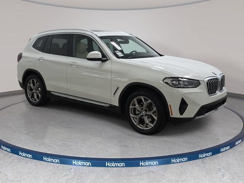 Used 2023 BMW X3 xDrive30i w/ Premium Package w/ZPA AWD/4WD image 3