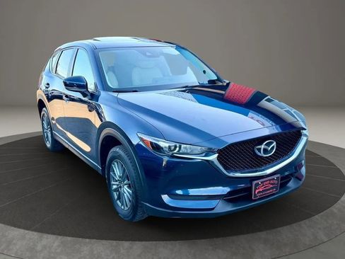 Used 2017 MAZDA CX-5 Touring w/ Preferred Equipment Package AWD/4WD image 3