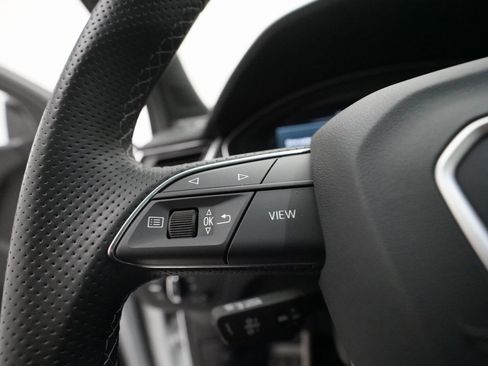 Used 2023 Audi SQ5 Premium Plus w/ Premium Plus Package image 18