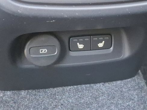 New 2026 Volvo XC40 B5 Ultra w/ Climate Package image 6