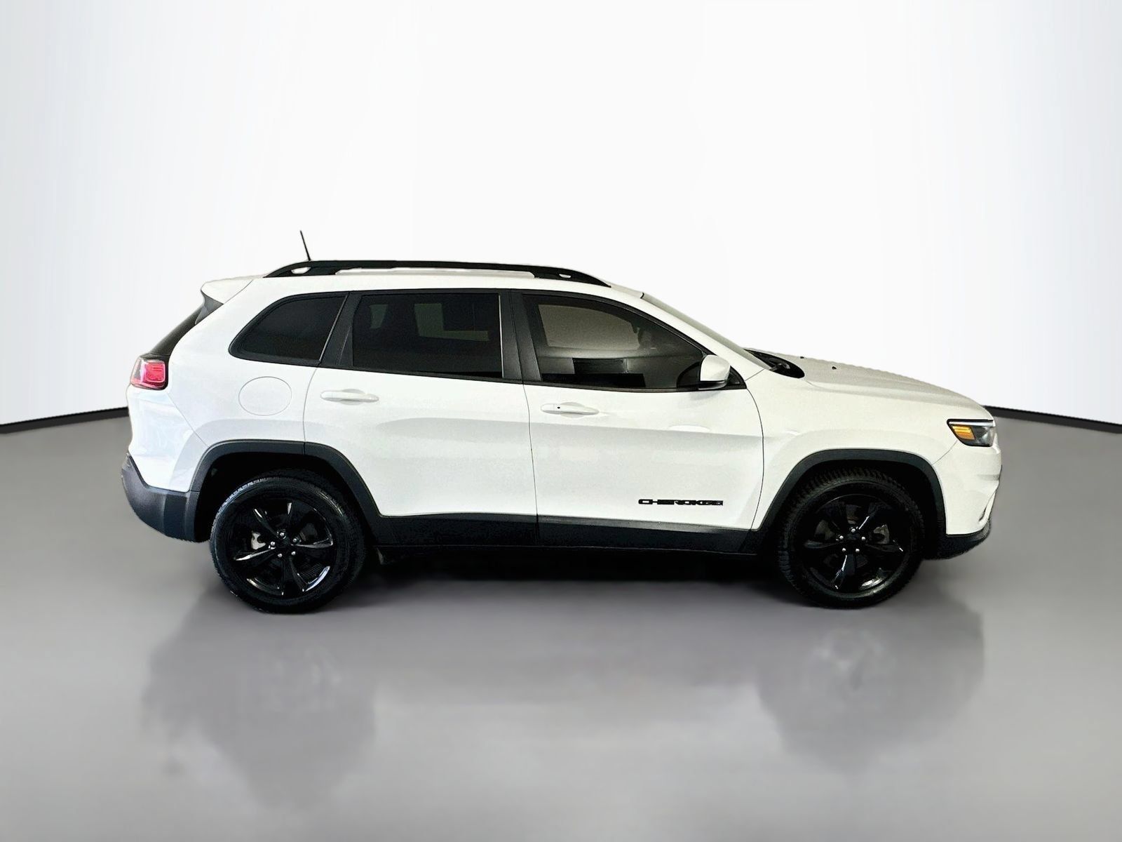 Used 2020 Jeep Cherokee Latitude Plus FWD image 8