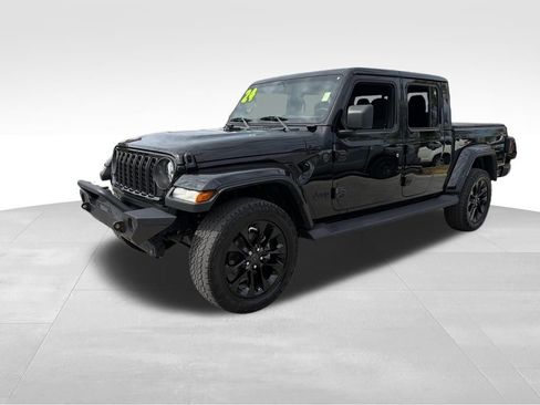 Used 2024 Jeep Gladiator Sport image 3
