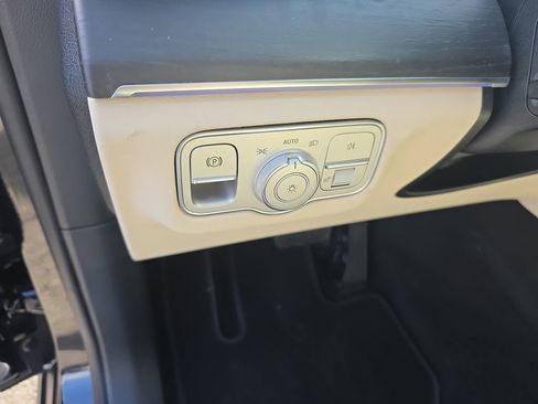 New 2026 Mercedes-Benz GLE 450 4MATIC image 12