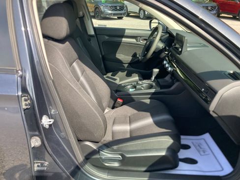 Used 2023 Honda Civic LX image 19