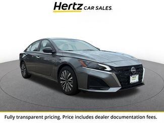 Used 2025 Nissan Altima 2.5 SV FWD video 1