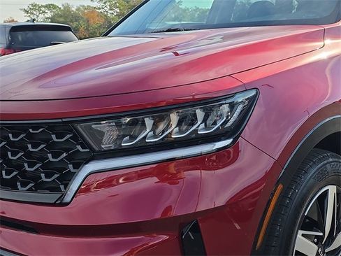 Certified 2021 Kia Sorento S image 8