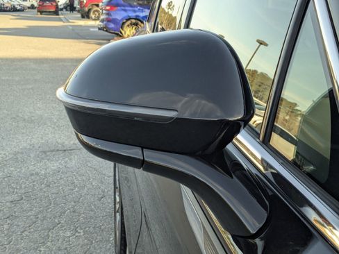 Certified 2024 Lincoln Corsair Premiere w/ Equipment Group 101A image 13