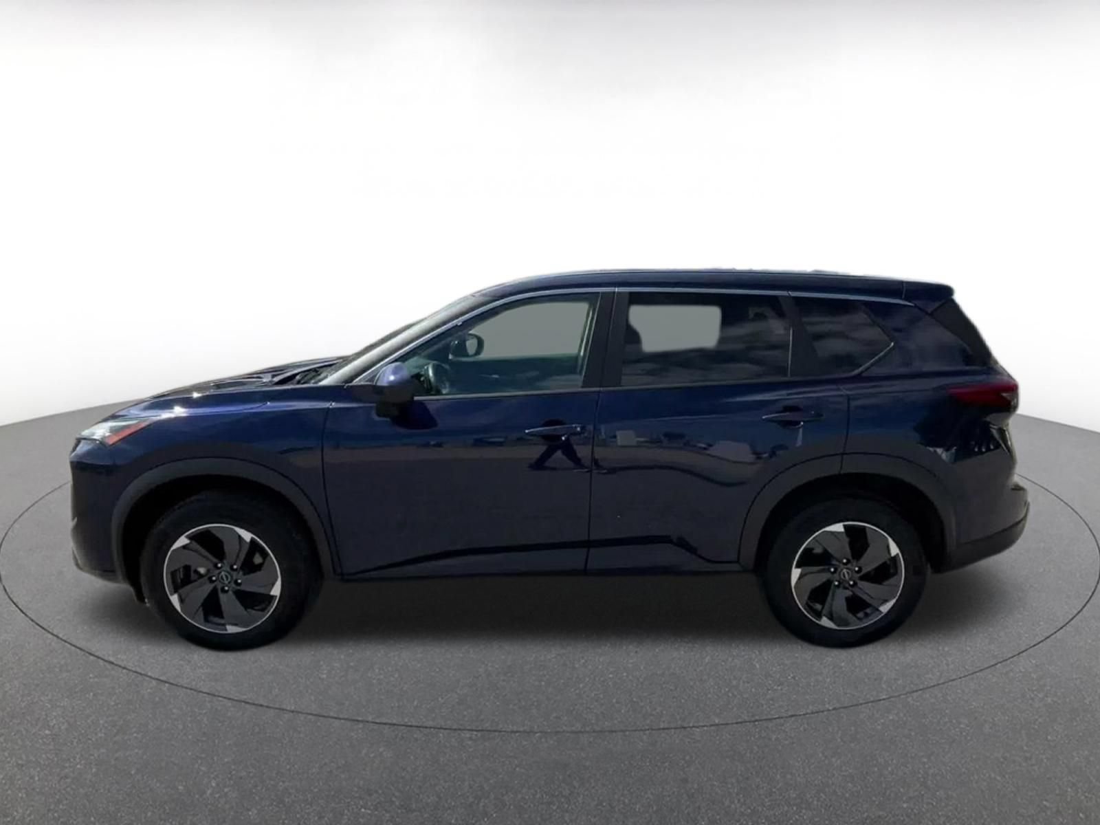 Used 2025 Nissan Rogue SV FWD image 8