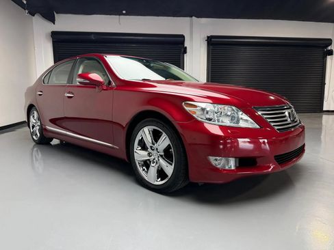 Used 2010 Lexus LS 460 L RWD image 3