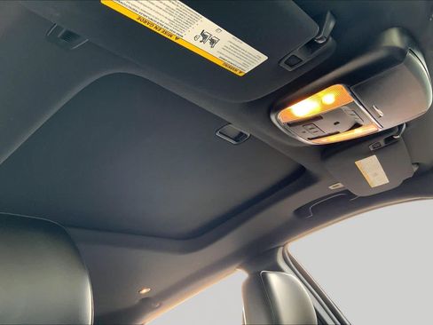 Used 2017 Jeep Grand Cherokee Limited AWD/4WD image 14